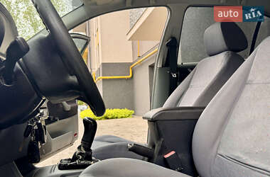 Лифтбек Skoda Octavia 2002 в 