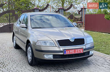 Лифтбек Skoda Octavia 2004 в Луцке