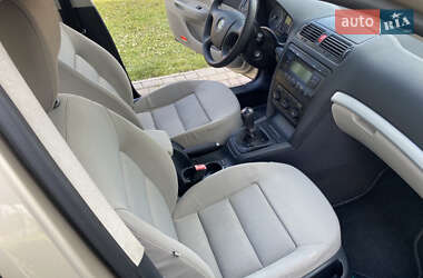 Ліфтбек Skoda Octavia 2004 в 
