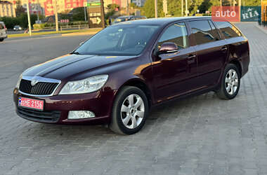 Универсал Skoda Octavia 2010 в 