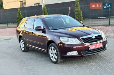 Универсал Skoda Octavia 2010 в Луцке