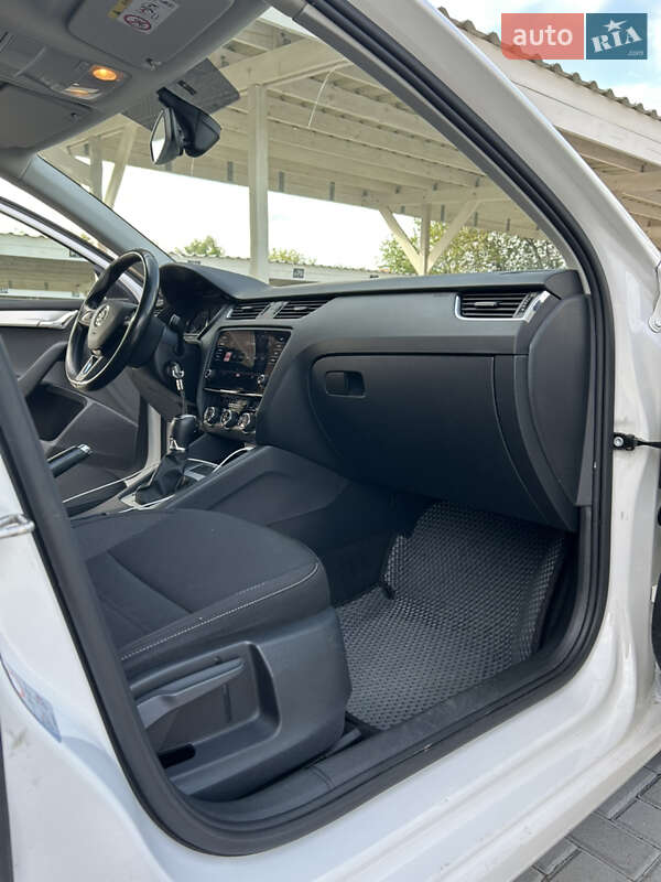 Лифтбек Skoda Octavia 2018 в Киеве фото 11 Лифтбек Skoda Octavia 2018 в Киеве