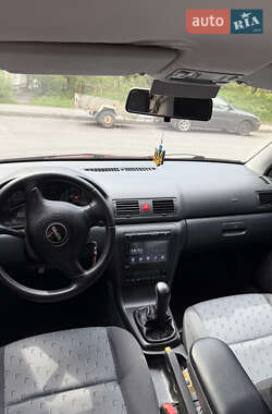 Универсал Skoda Octavia 2001 в 