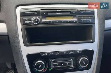 Лифтбек Skoda Octavia 2010 в 