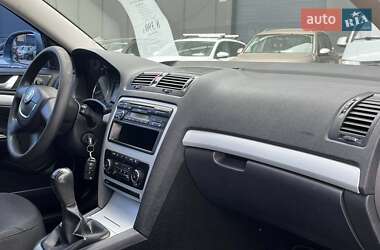 Лифтбек Skoda Octavia 2010 в 
