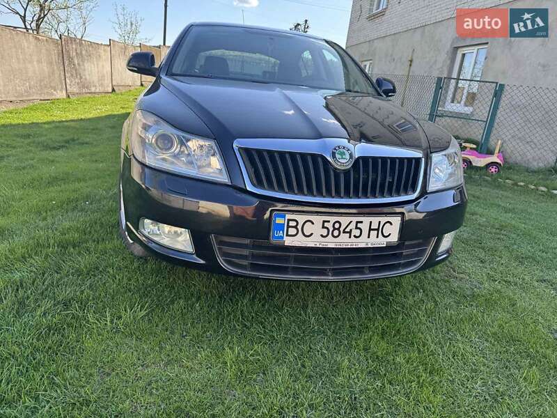 Лифтбек Skoda Octavia 2010 в Львове
