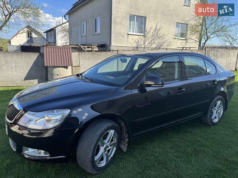 Лифтбек Skoda Octavia 2010 в Львове