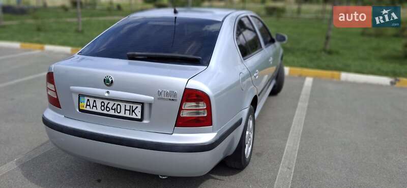 Ліфтбек Skoda Octavia 2008 в Ірпені