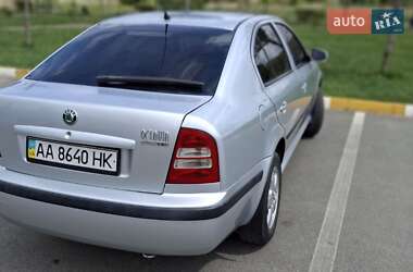 Лифтбек Skoda Octavia 2008 в 