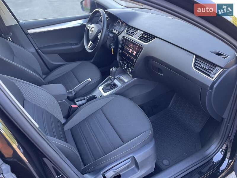 Універсал Skoda Octavia 2018 в Луцьку