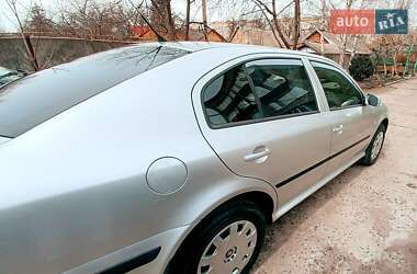 Ліфтбек Skoda Octavia 2004 в 