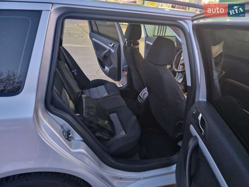 Універсал Skoda Octavia 2010 в Димері