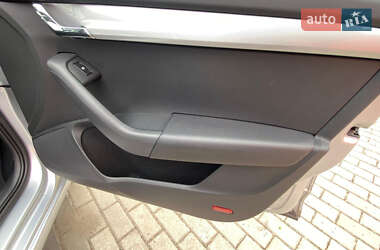 Ліфтбек Skoda Octavia 2015 в 