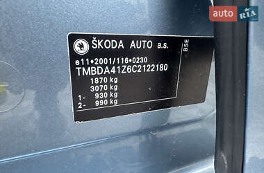 Ліфтбек Skoda Octavia 2012 в 