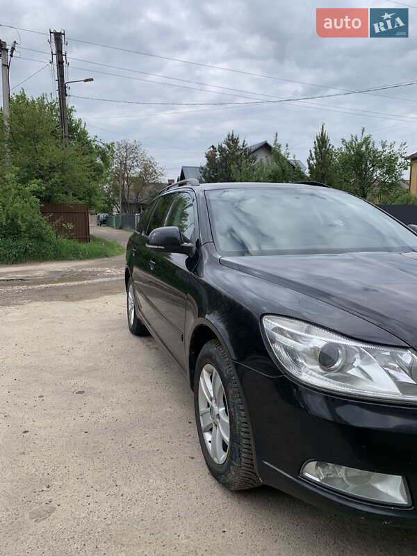 Універсал Skoda Octavia 2011 в Дрогобичі