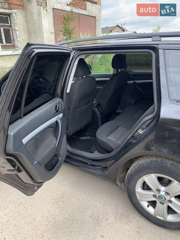 Універсал Skoda Octavia 2011 в Дрогобичі