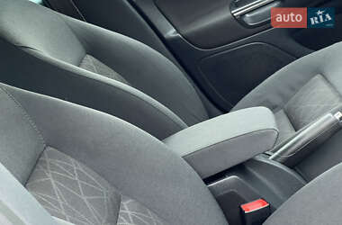 Универсал Skoda Octavia 2012 в 