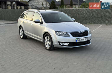 Универсал Skoda Octavia 2013 в Вараше