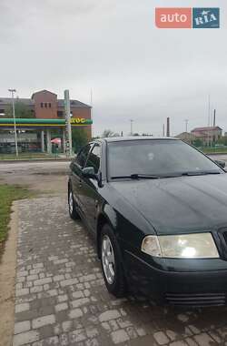 Ліфтбек Skoda Octavia 2000 в 
