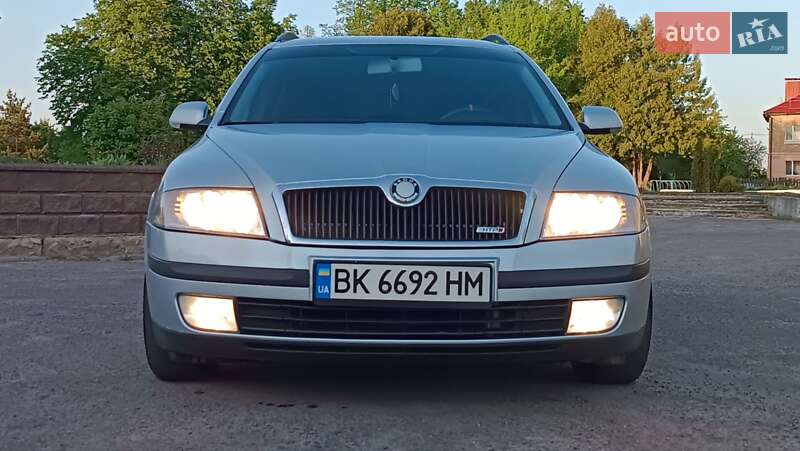 Універсал Skoda Octavia 2007 в Сарнах