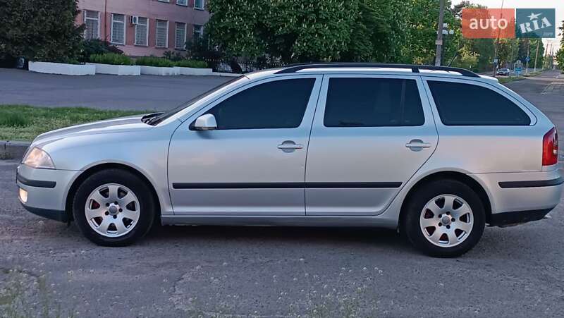 Універсал Skoda Octavia 2007 в Сарнах