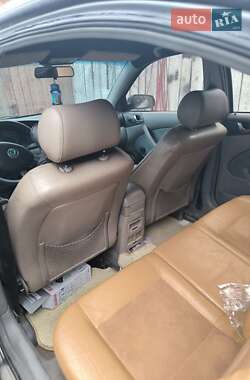 Ліфтбек Skoda Octavia 2001 в 