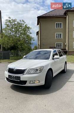 Універсал Skoda Octavia 2010 в 