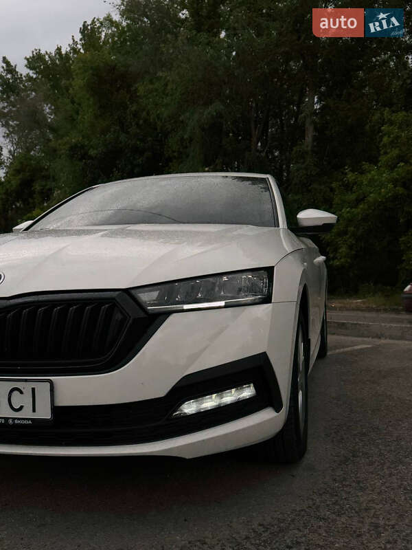 Лифтбек Skoda Octavia 2021 в Днепре