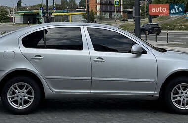 Лифтбек Skoda Octavia 2010 в 