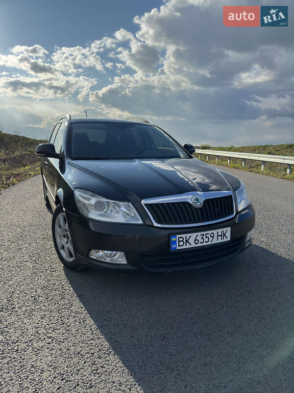 Универсал Skoda Octavia 2011 в 