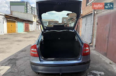 Лифтбек Skoda Octavia 2008 в 