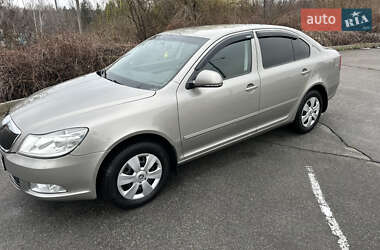 Ліфтбек Skoda Octavia 2011 в 