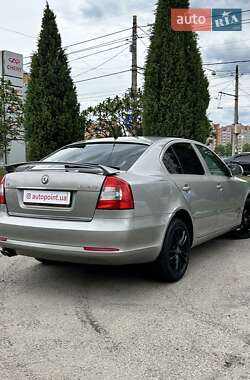 Лифтбек Skoda Octavia 2009 в 