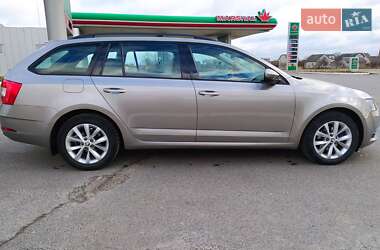 Універсал Skoda Octavia 2017 в 