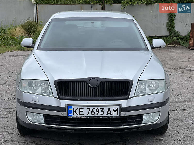 Ліфтбек Skoda Octavia 2004 в 