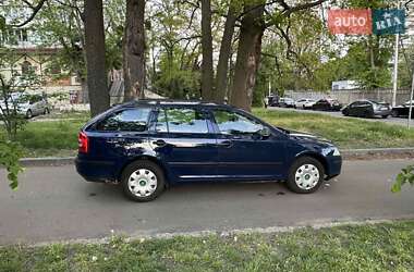 Універсал Skoda Octavia 2012 в 