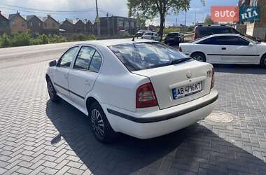 Лифтбек Skoda Octavia 2002 в 