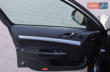 Универсал Skoda Octavia 2011 в 