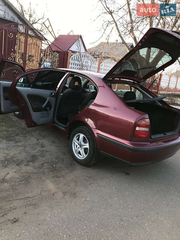 Ліфтбек Skoda Octavia 1999 в Кривому Озері фото 3 Ліфтбек Skoda Octavia 1999 в Кривому Озері