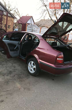 Лифтбек Skoda Octavia 1999 в 
