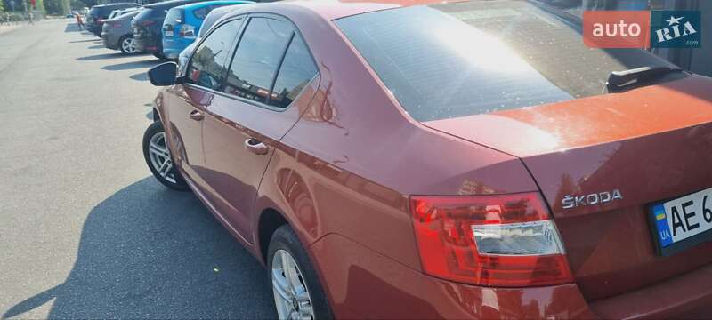 Лифтбек Skoda Octavia 2014 в Днепре