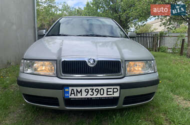 Лифтбек Skoda Octavia 2004 в Житомире