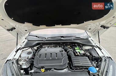Ліфтбек Skoda Octavia 2020 в 
