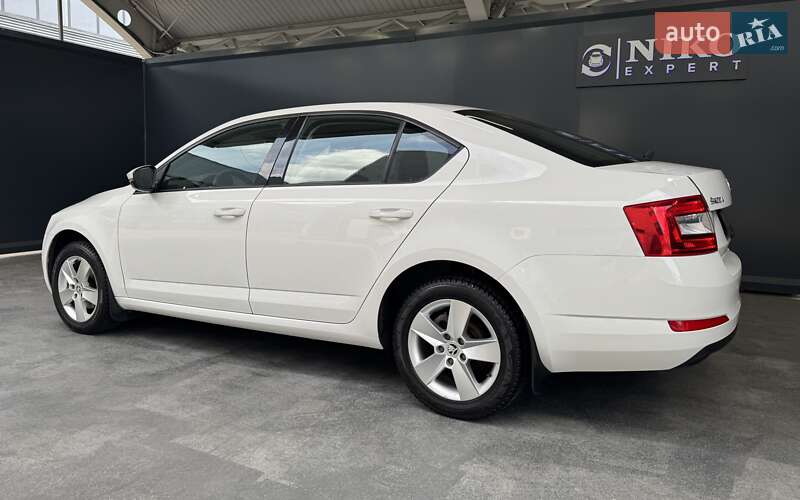 Лифтбек Skoda Octavia 2016 в Киеве