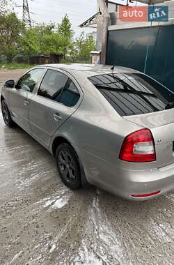 Лифтбек Skoda Octavia 2010 в 