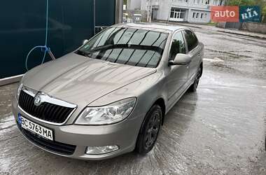 Лифтбек Skoda Octavia 2010 в 