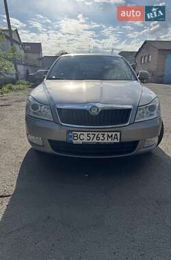 Лифтбек Skoda Octavia 2010 в 