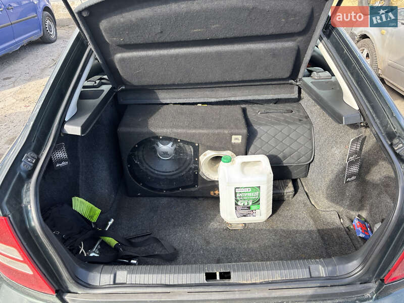 Ліфтбек Skoda Octavia 2003 в Полтаві