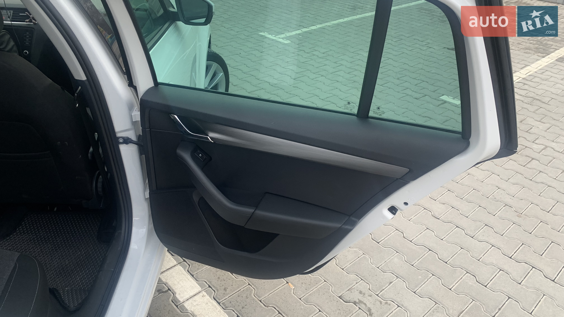 2019 Skoda Octavia - мініатюра 10