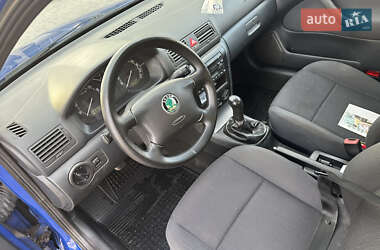 Ліфтбек Skoda Octavia 2009 в 